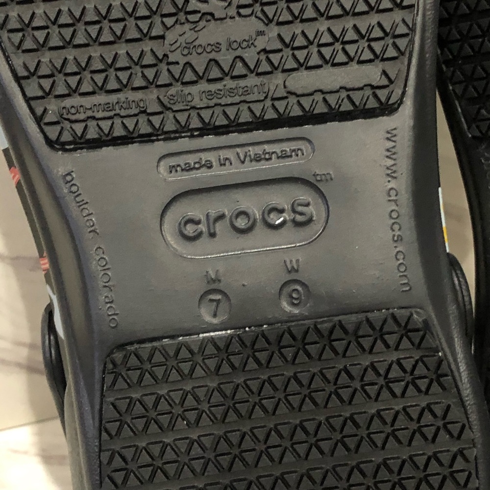 Crocs Bistro Graphic Clog Black Eggs Bacon Unisex - Picture 4 of 10